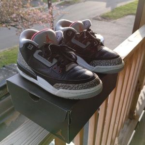 Jordan 3 black cement 2018 size 6.5 y